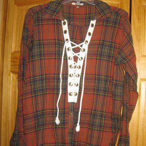 The Buckle BKE Gimmicks Flannel Top Womens large